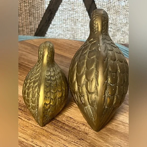 Pair of Vintage Genuine Brass Quails/Mother-Baby Brass Birds~ Mid Century Birds - Picture 8 of 13